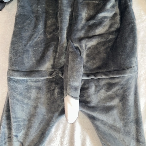 Wolf onesie costume pajamas - Picture 4 of 8